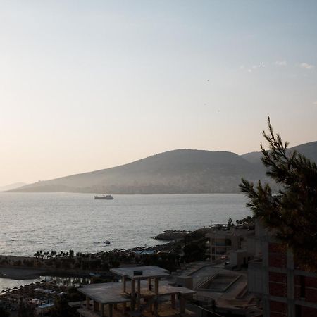 Grand Blue Aparthotel Saranda Dış mekan fotoğraf