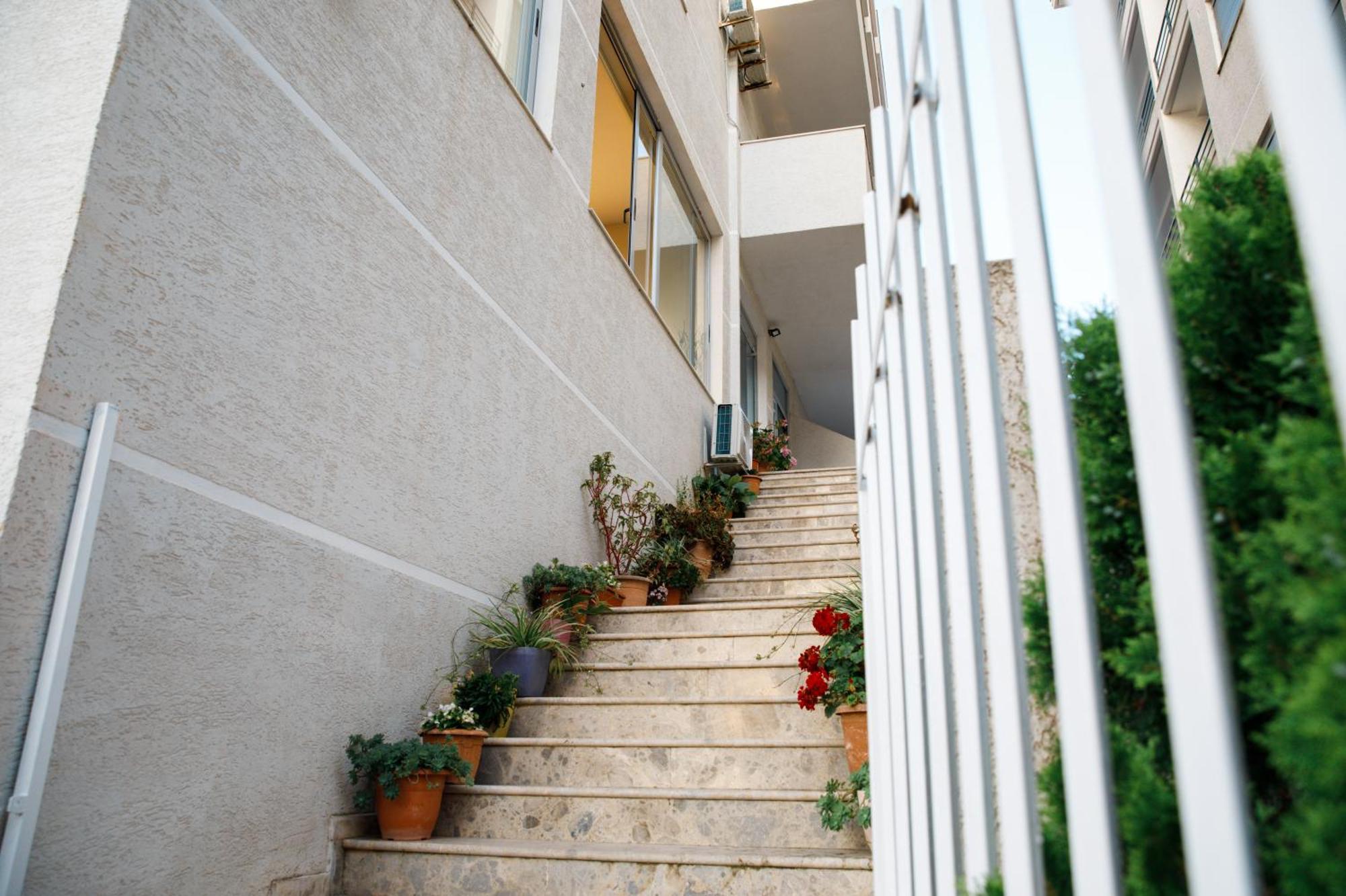 Grand Blue Aparthotel Saranda Dış mekan fotoğraf